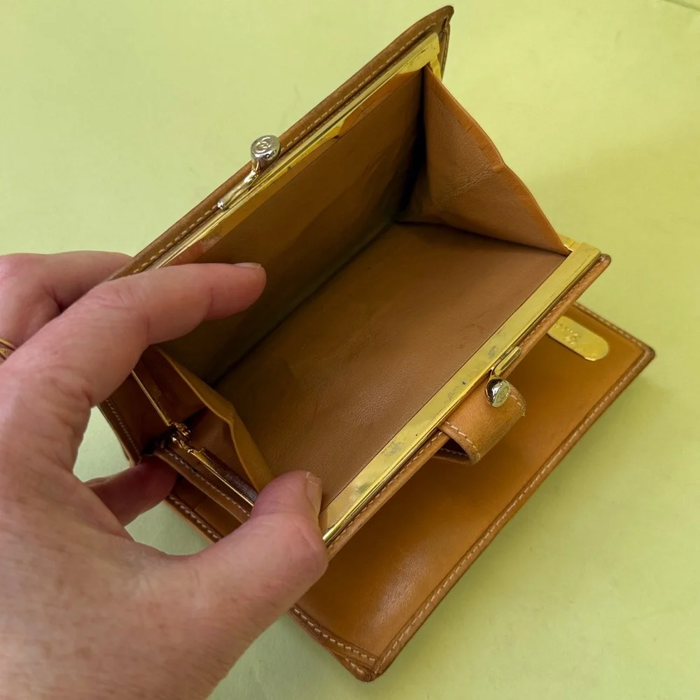 Vintage cream/orange Gucci coated canvas/leather wallet - Picture 13 of 15